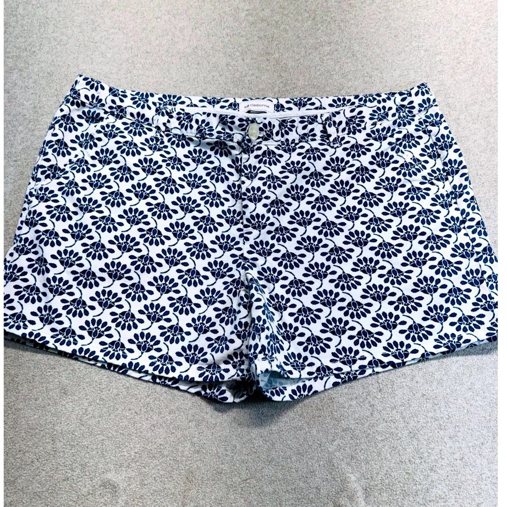 Liz Claiborne Floral Chino Shorts Womens 16 Blue White Mid Rise Summer Botanical
